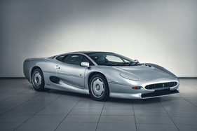 Jaguar XJ220 (1993) - Lot 239 an der RM/Sotheby's London Versteigerung vom 4 November 2023