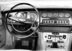 Jaguar XJ6 (1969) - Cockpit mit sportlicher Ausstattung Jaguar XJ6 (1969) - Cockpit mit sportlicher Ausstattung