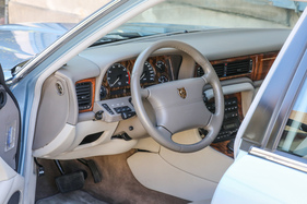 Jaguar XJ6 3.2 Executive (1997) - Blick ins geschmackvoll gestaltete Interieur