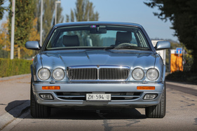 Jaguar XJ6 3.2 Executive (1997) - Doppelscheinwerfer als Designattribut