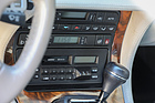Jaguar XJ6 3.2 Executive (1997) - Klimaautomatik und Kassetten-Radio mit CD-Spieler-Steuerung
