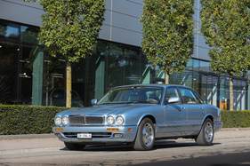 Jaguar XJ6 3.2 Executive (1997) - die Fünfmeter-Limousine wirkt klassisch