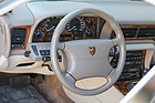 Jaguar XJ6 3.2 Executive (1997) - zweifarbig gehaltenes Interieur