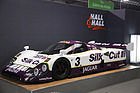 Jaguar XJR 12 (1990) - Le-Mans-Siegerfahrzeug unter Brundle/Nielsen/Cobb/Salazar, gewann als XJR 9 auch Daytona im Jahr 1988 - auf dem Stand von Hall&Hall (Rétromobile 2013)