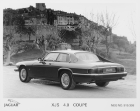 Jaguar XJS 4.0 Coupé (1992) – Das Heck und die hinteren Seitenscheiben wurden vom damaligen Jaguar-Chefdesigner Geoff Lawson komplett neu gestaltet (1992)