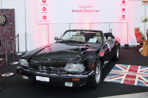 Jaguar XJS Convertible bei British Classic Car - Swiss Classic World Luzern 2019