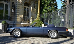 Jaguar XJS V12 Cabriolet (1990) - angeboten als Lot 126 an der Versteigerung von Artcurial "Automobiles Sur Les Champs" 2012 (1990)