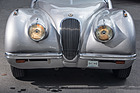 Jaguar XK 120 (1952) - die Scheinwerfer liegen weit innen