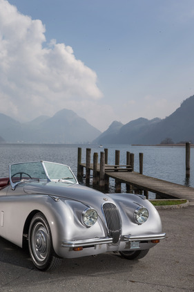 Jaguar XK 120 (1952) - feingliedrige Stossstangen