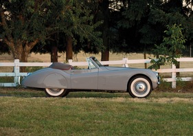 Jaguar XK 120 Drophead Coupe (1953) - als Lot 202 an der RM/Sotheby's Versteigerung in Monterey am 13. - 15. August 2015