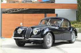 Jaguar XK 120 Fixed Head Coupe (1953) - als Lot 155 an der RM/Sotheby's Online Only Open Roads Versteigerung im März 2021