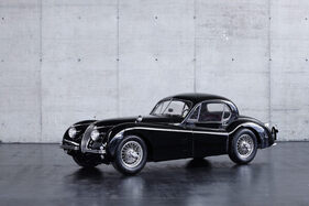 Jaguar XK 120 Fixed Head Coupé (1954) - als Lot 037 an der Humer Granner Classic Expo Salzburg Auktion 2025