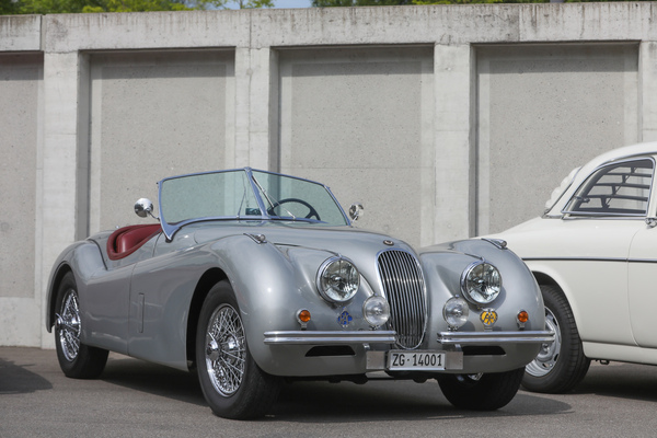 Jaguar XK 120 OTS (1953) – Older Classics Mai 2024