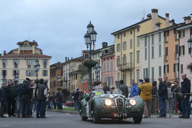 Jaguar XK 120 OTS Alloy Competition (1950) an der Mille Miglia 2013 (1950)