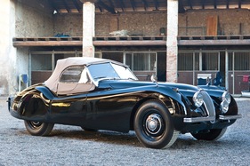Jaguar XK 120 Roadster (1954) - als Lot 153 angeboten an der RM/Sotheby's Versteigerung in Paris am 3. Februar 2016