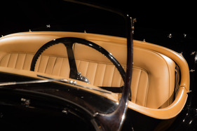Jaguar XK 120 Roadster (1954) - versteigert als Lot 153 an der RM/Sotheby's Auktion in Paris am 3. Februar 2016