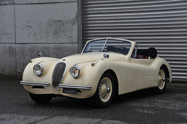Jaguar XK 120 SE Drop Head Coupe (1953) - als Lot 137 angeboten an der Versteigerung der Oldtimer Galerie in Toffen am 26. März 2022