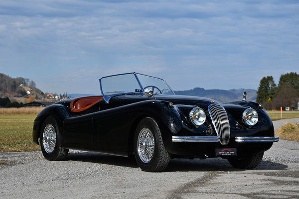 Jaguar XK 120 SE Open Two Seater (1954) - als Lot 178 angeboten an der Versteigerung der Oldtimer Galerie in Toffen am 26. März 2022