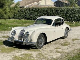 Jaguar XK 140 3.4L FHC (1957) - angeboten als Lot 120 an der Artcurial Monaco Versteigerung am 19. Juli 2021