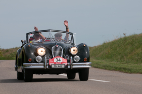 Jaguar XK 140 DHC (1956) - am RAID Suisse-Paris 2015 (1956)