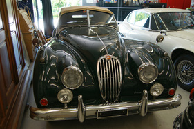 Jaguar XK 140 OTS (1955) - vorgesehen für die Versteigerung der Oldtimer Galerie in Toffen am 26. April 2014 (1955)