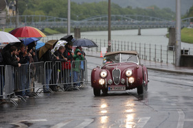 Jaguar XK 140 OTS SE (1954) - am Start in der Sportwagenklasse - Gaisbergrennen 2013 - Stadt-Grand-Prix in Salzburg am Donnerstag (1954)