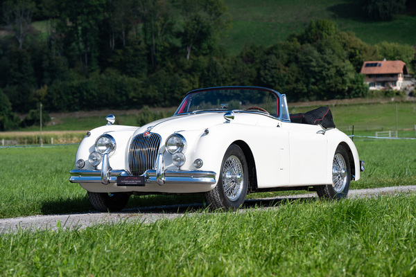 Bild: Jaguar XK 150 3.4-Litre Drop Head Coupe (1959) - als Lot 93 an der Versteigerung "Klassische Automobile & Motorräder" der Oldtimer Galerie in Toffen am 18. Oktober 2025