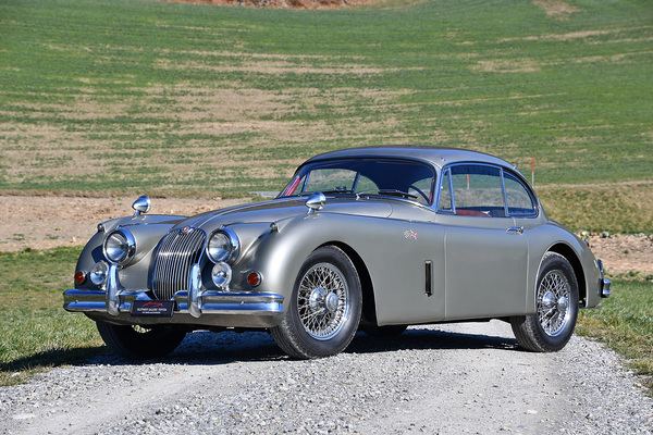 Jaguar XK 150 3.4-Litre FHC (1958) - als Lot 157 angeboten an der Versteigerung der Oldtimer Galerie in Toffen am 26. März 2022