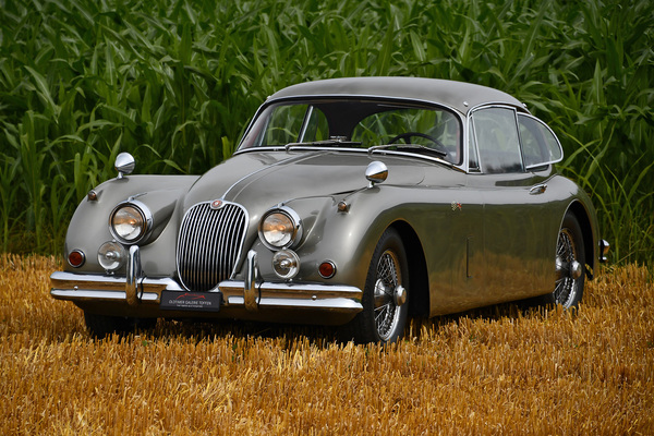 Jaguar XK 150 3.4-Litre FHC (1958) - als Lot 59 an der Versteigerung der Oldtimer Galerie in Toffen am 19. Oktober 2019