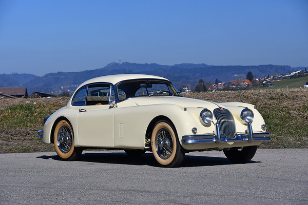 Jaguar XK 150 3.8-Litre SE FHC (1959) - als Lot 46 angeboten an der Versteigerung der Oldtimer Galerie Toffen am 22. März 2025