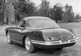 Jaguar XK 150 Bertone (1957) - kaum Ähnlichkeiten mit der Jaguar-Serien-Variante ersichtlich