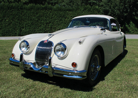 Jaguar XK 150 Fixed Head Coupe (1958) - angeboten als Lot 180 an der RM/Sotheby's Versteigerung in Hershey am 11./12. Oktober 2018