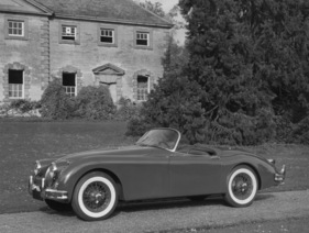 Jaguar XK 150 Open Two Seater (1959) - der XK 150 hatte keine tief ausgeschnittenen Türen mehr Jaguar XK 150 Open Two Seater (1959) - der XK 150 hatte keine tief ausgeschnittenen Türen mehr