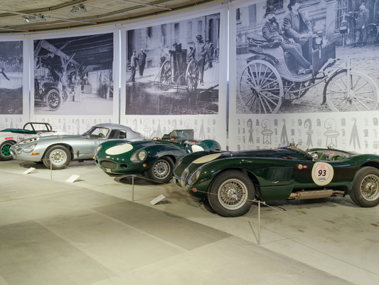 Bild: Jaguar XK-C Proteus - Jaguar-Sonderausstellung 2023/2024 - Pantheon Basel