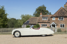 Jaguar XK120 Roadster (1950) - als Lot 26 an der Bonhams Bond Street Versteigerung am 4. Dezember 2016