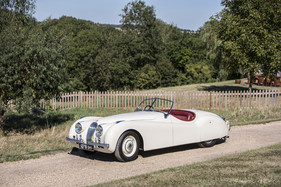 Jaguar XK120 Roadster (1950) - als Lot 26 an der Bonhams Bond Street Versteigerung am 4. Dezember 2016