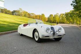 Jaguar XK120 Roadster (1953) - als Lot 108 an der Bonhams Audrain Versteigerung 2025 Jaguar XK120 Roadster (1953) - als Lot 108 an der Bonhams Audrain Versteigerung 2025