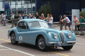 Jaguar XK120 SE FHC (1953) - am Oldtimer Grandprix Safenwil am 3. September 2016 (1953)
