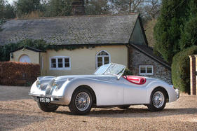 Jaguar XK120 SE Roadster (1954) - als Lot 089 an der Bonhams Goodwood Members Meeting Versteigerung am 18. März 2018