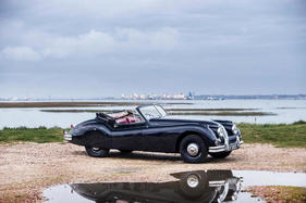 Jaguar XK140 Drophead Coupé (1955) - als Lot 126 an der Bond Street Versteigerung von Bonhams am 2. Dezember 2017
