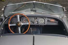 Jaguar XK140 OTS (1956) - symmetrisches Armaturenbrett, so konnte man günstiger gleichzeitig Links- und Rechtslenker bauen