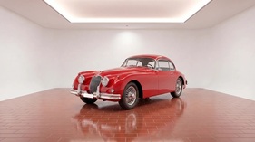 Jaguar XK150 Fixed Head Coupé (1957) - angeboten in der Classic- & Youngtimer-Cars Auktion der Emil Frey Classics AG im Oktober 2026