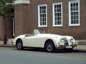 Jaguar XK150SE 3,4 litres roadster (1958) - als Lot 382 an der Bonhams Versteigerung "Les grandes marques du monde au Grand Palais" in Paris 2017