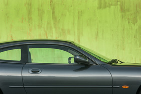 Jaguar XK8 (1997) - luftige Kabine