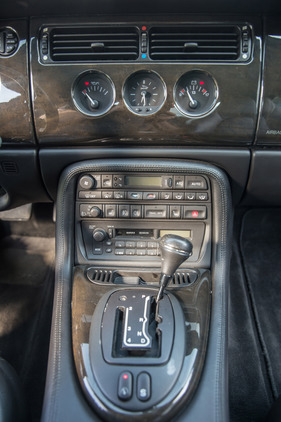 Jaguar XK8 (1997) - typische Jaguar-Schalt-Kulisse für die Automatik