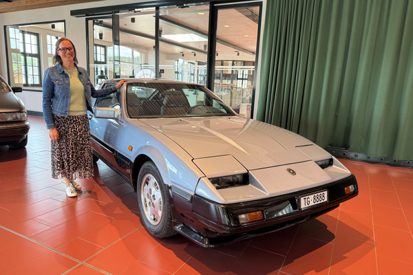 Bild Janina mit ihrem Nissan 300 ZX – "Bei mir war ein Simca Aronde von 1961 der Auslöser für meine Freude an alten Autos" – Meet Emil 2025