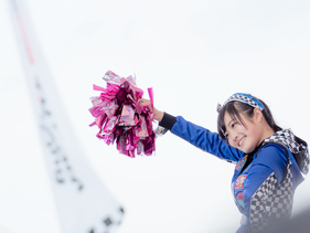 Japanische Girl Group AKB48 Team8 als Show-Act bei der Fuji Wonderland FES 2017 Veranstaltung