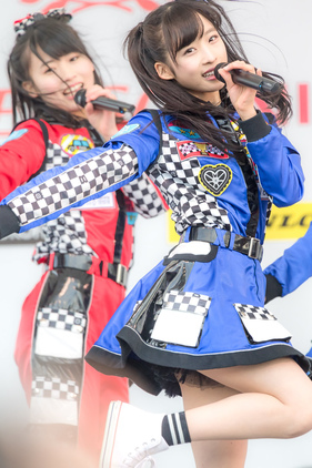 Japanische Girl Group AKB48 Team8 als Show-Act bei der Fuji Wonderland FES 2017 Veranstaltung