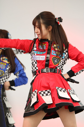 Japanische Girl Group AKB48 Team8 als Show-Act bei der Fuji Wonderland FES 2017 Veranstaltung