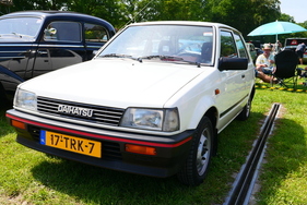 Japanischer Kleinwagen im Sportlook: Daihatsu Charade TS, der in dieser Form bis 1987 gebaut wurde. – Bockhorner Oldtimermarkt 2025
